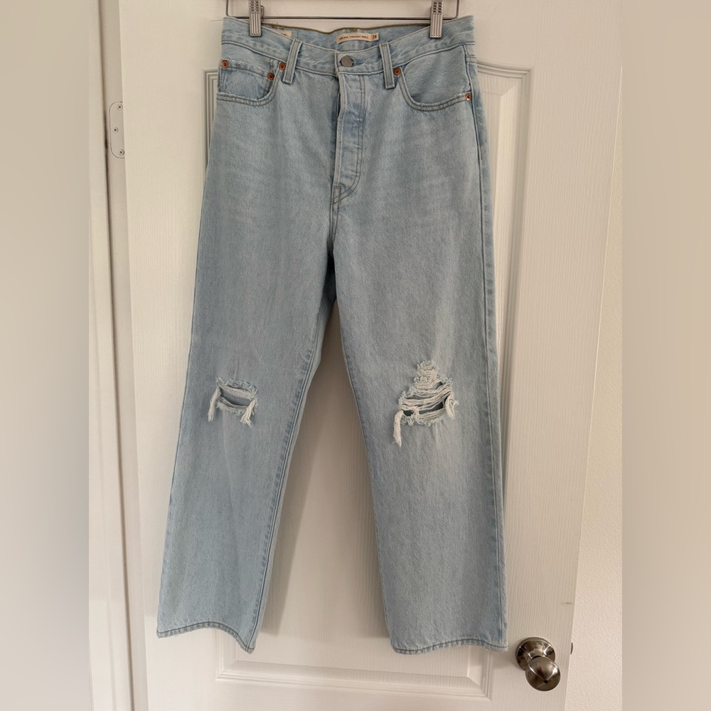 Levi’s Light Blue Ribcage Straight Ankle Jeans Sz 28